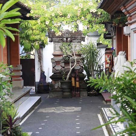 ホテル タゲル カルサ ハウス ウブド エクステリア 写真